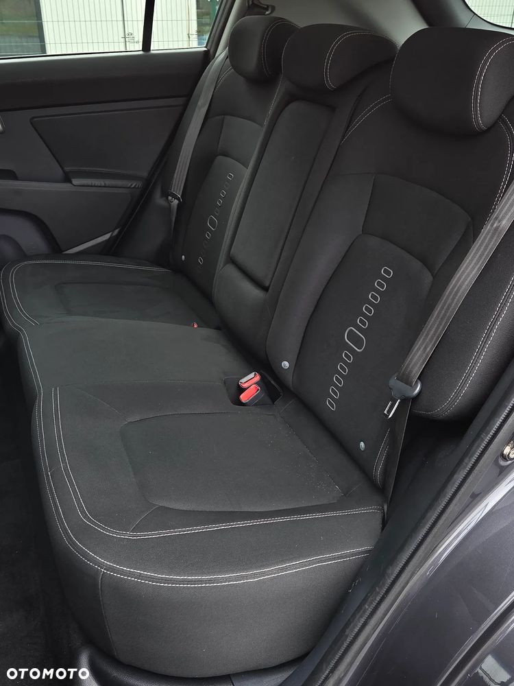 Kia Sportage 2.0 CRDI 4WD Spirit - 19