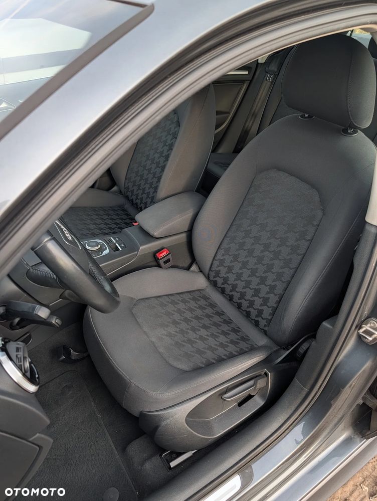 Audi A3 Limousine 1.4 TFSI Attraction S tronic - 25