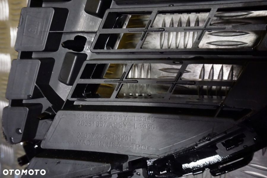 BUICK LACROSSE 2017 2018 2019 - Atrapa Przód Grill Emblemat Chrom USA - 11