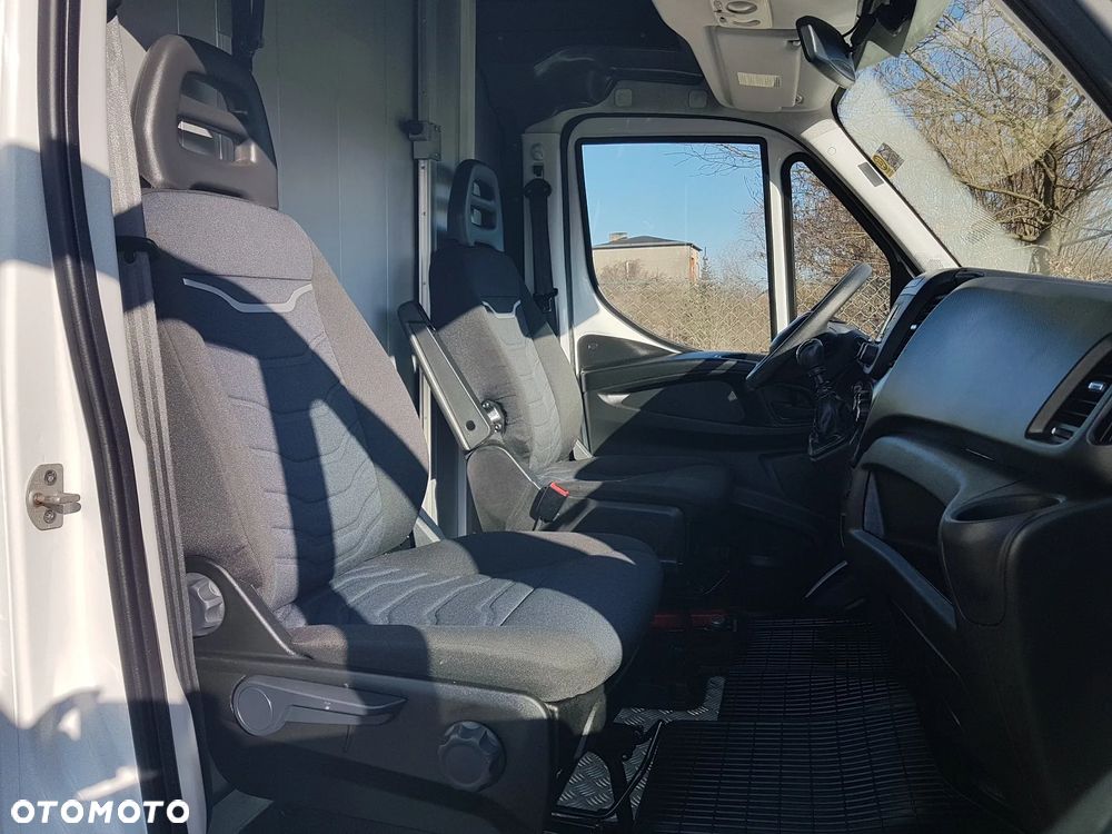 Iveco DAILY KONTENER NISKOPODŁOGOWY 4,43x2,23x2,42 SKLEP FOODTRUCK BAR KLIMA KONIOWÓZ KAMPER - 8