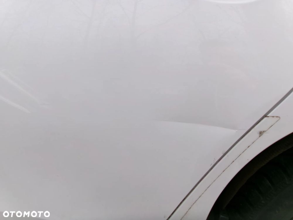 DRZWI LEWY TYŁ TOYOTA AURIS II  12-18  HB  040 - 2