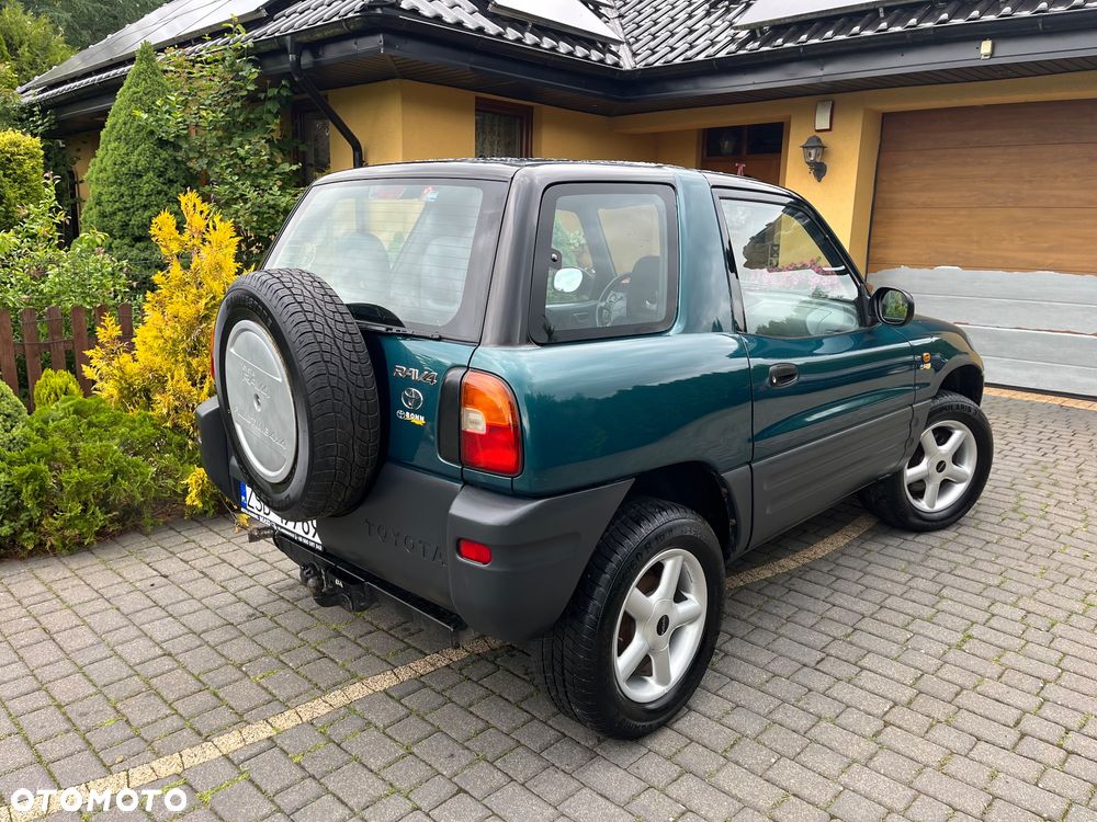 Toyota RAV4 - 22