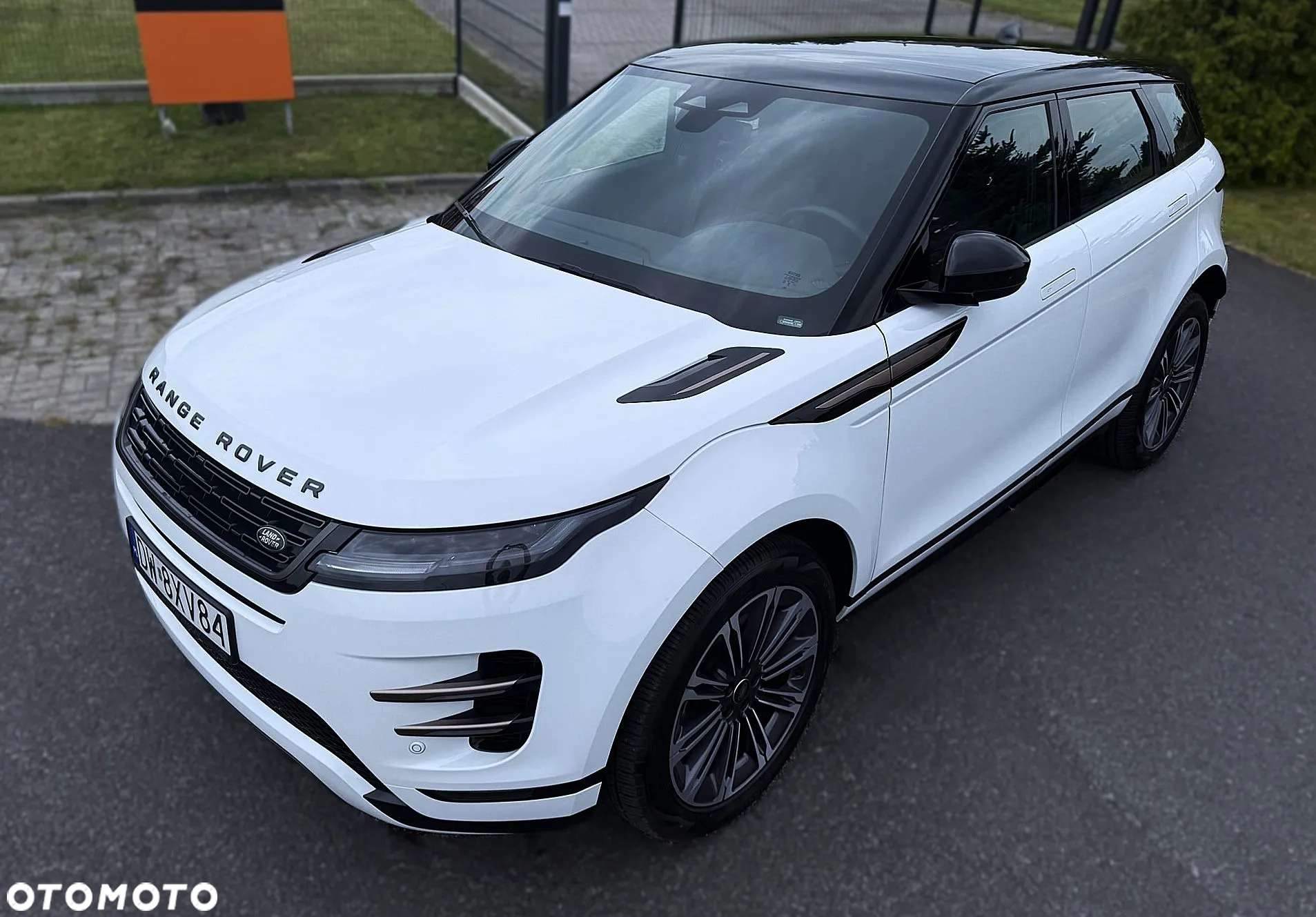 Land Rover Range Rover Evoque - 11