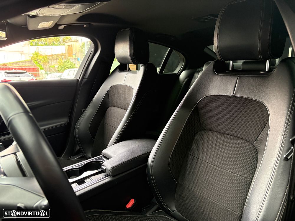 Jaguar XE 20d Aut. R-Sport - 33