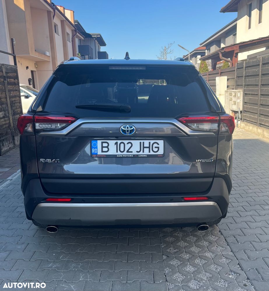 Toyota RAV4 - 3