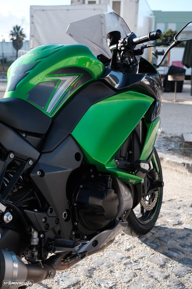 Kawasaki Z Z1000SX - 1