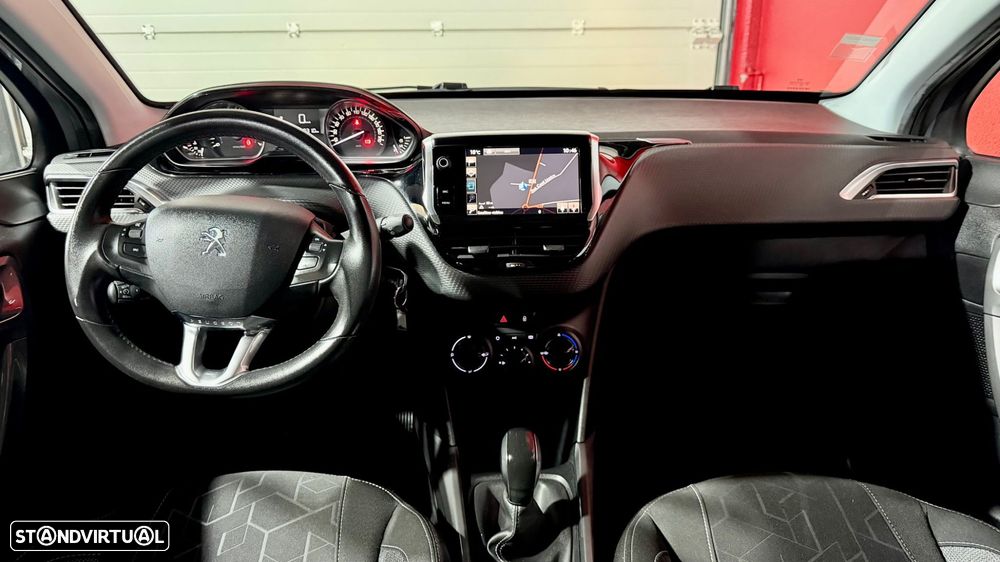 Peugeot 2008 1.2 PureTech Style - 23