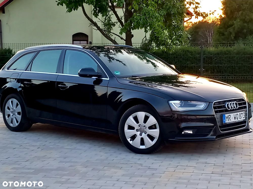 Audi A4 Avant 2.0 TDI - 10