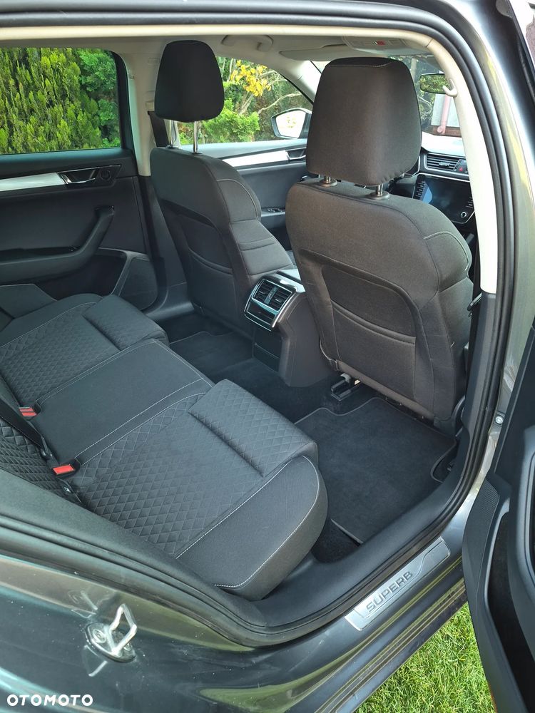 Skoda Superb 2.0 TDI SCR Ambition DSG - 12