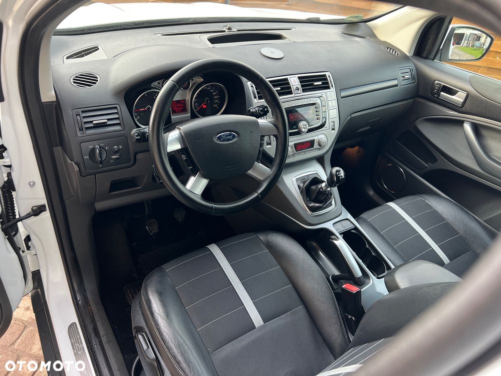 Ford Kuga - 14