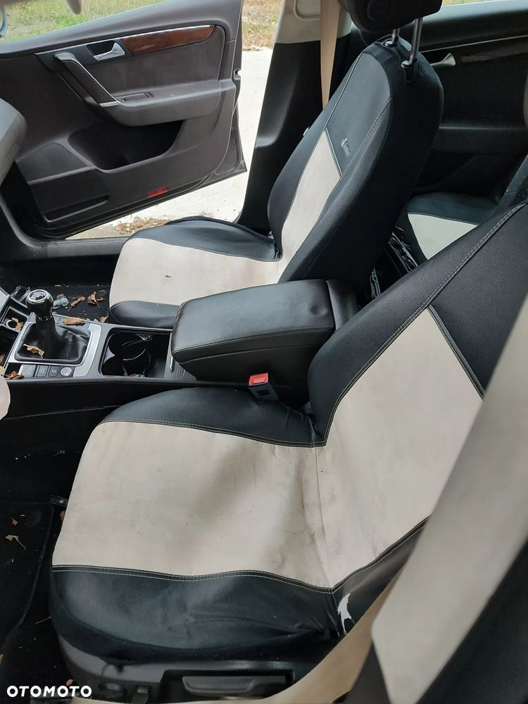 Volkswagen Passat - 19