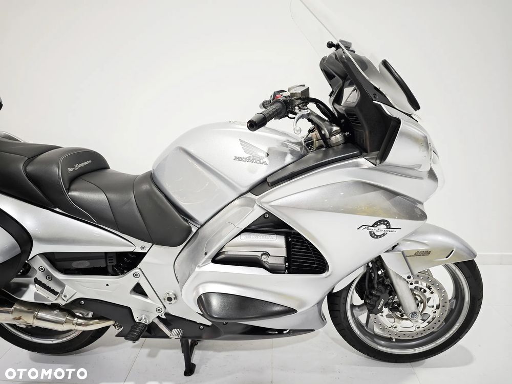 Honda ST - 10