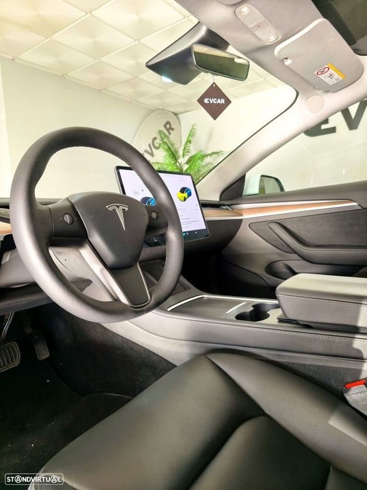 Tesla Model 3 Long Range Tração Integral - 28