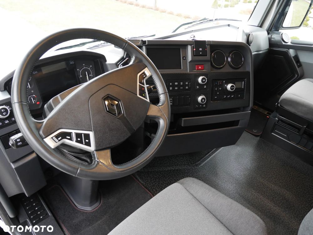 Renault T520 HIGH CAB - 23