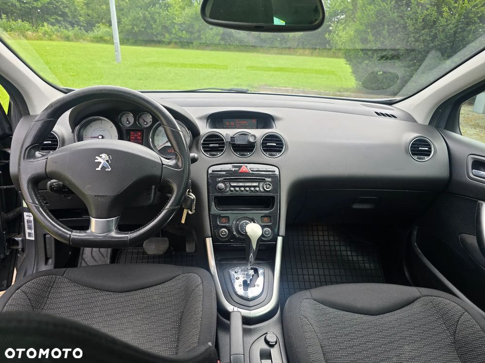 Peugeot 308 HDi FAP 165 Automatik Allure - 12