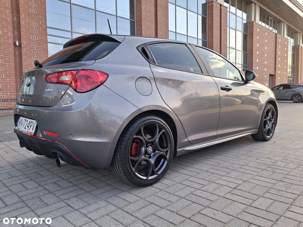 Alfa Romeo Giulietta 1750 TBi Veloce TCT - 12