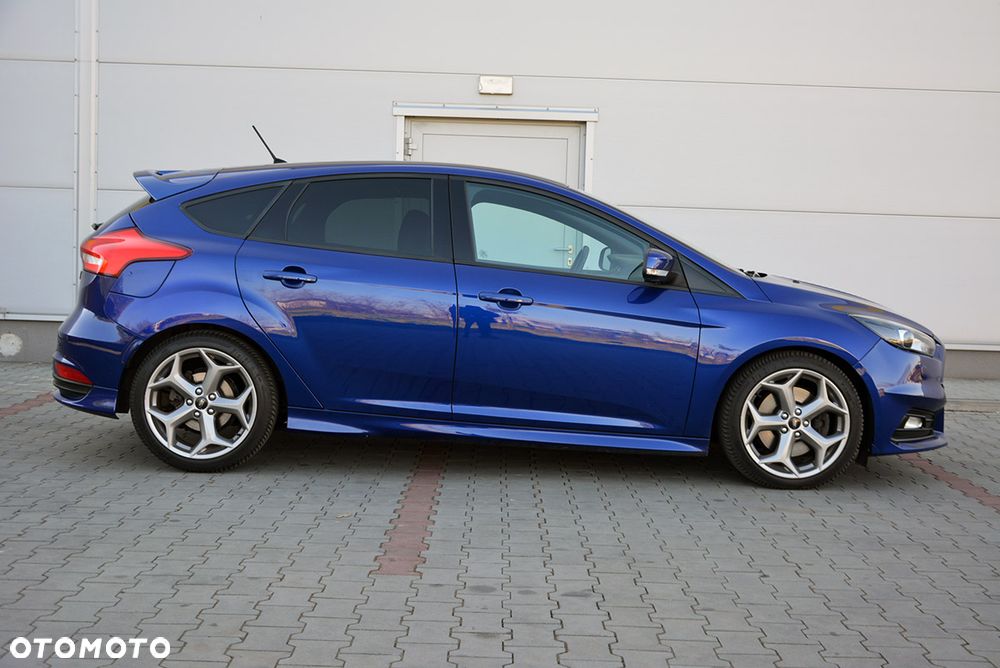Ford Focus 2.0 TDCi ST - 6