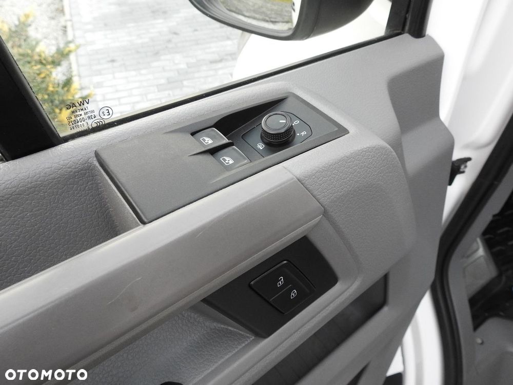 Volkswagen CRAFTER 4X4 4MOTION  FURGON BRYGADÓWKA  7 MIEJSC KLIMATYZACJA  140KM - 27