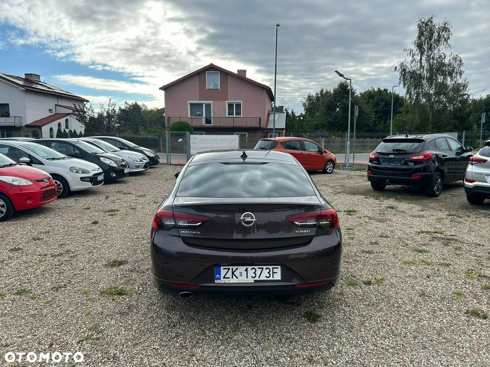 Opel Insignia - 8