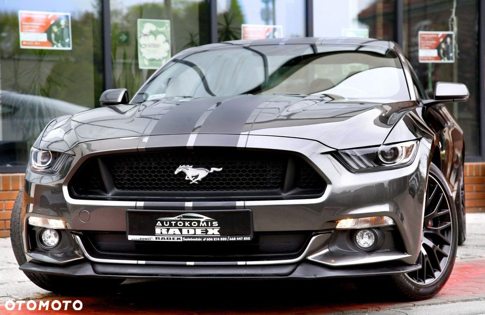 Ford Mustang - 21