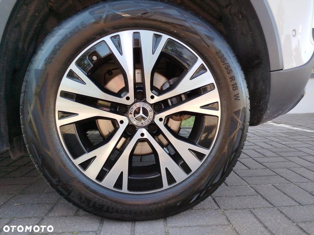 Mercedes-Benz GLA - 19