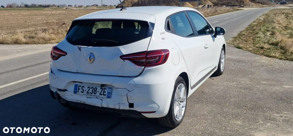 Renault Clio - 25