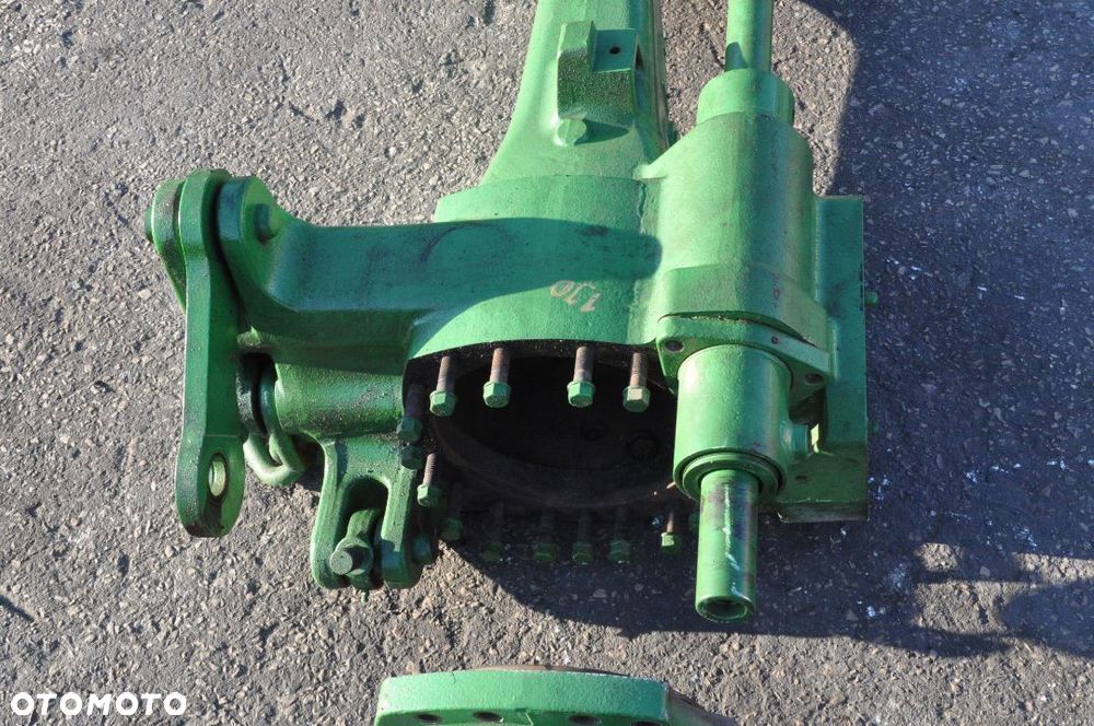 OBUDOWA MOSTU JOHN DEERE NR 7400100561 / 7400100463 - 4