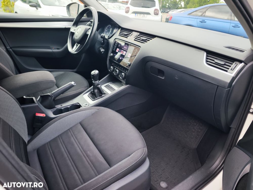 Skoda Octavia 2.0 TDI Ambition - 16