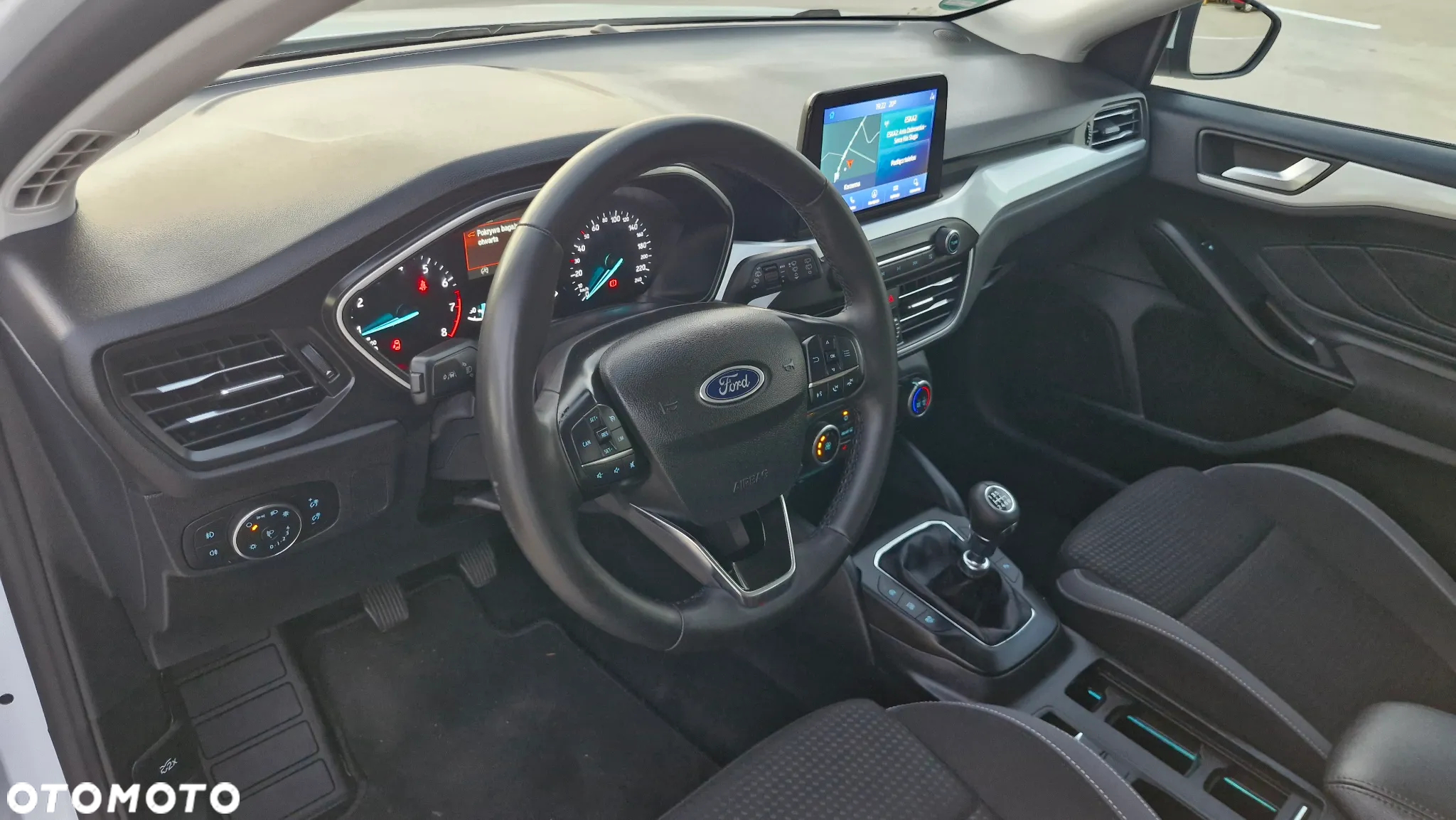 Ford Focus 1.0 EcoBoost Titanium X - 9