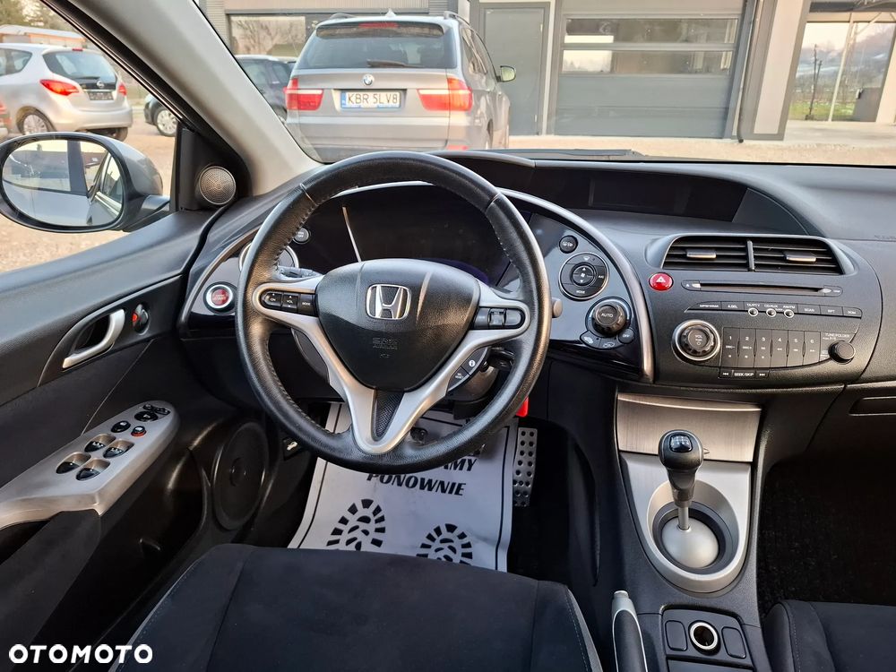 Honda Civic 1.8i-VTEC Sport - 9