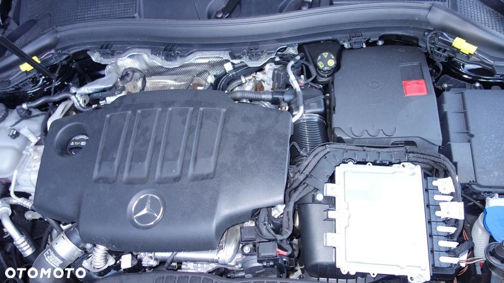 Mercedes-Benz GLA 200 d 4-Matic AMG Line 8G-DCT - 27