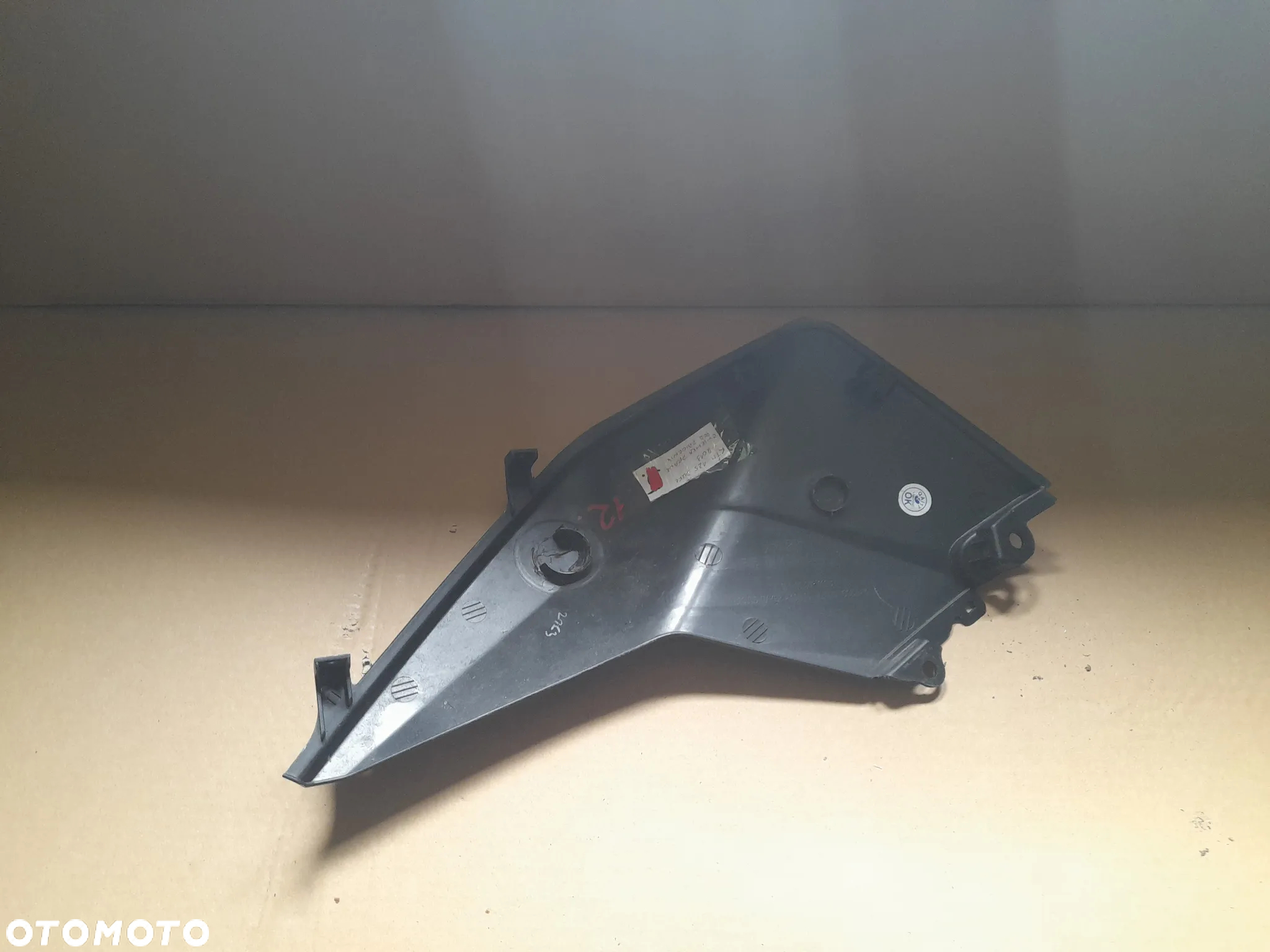 KTM 125 duke 2013 owiewka prawa pod zbiornik - 4
