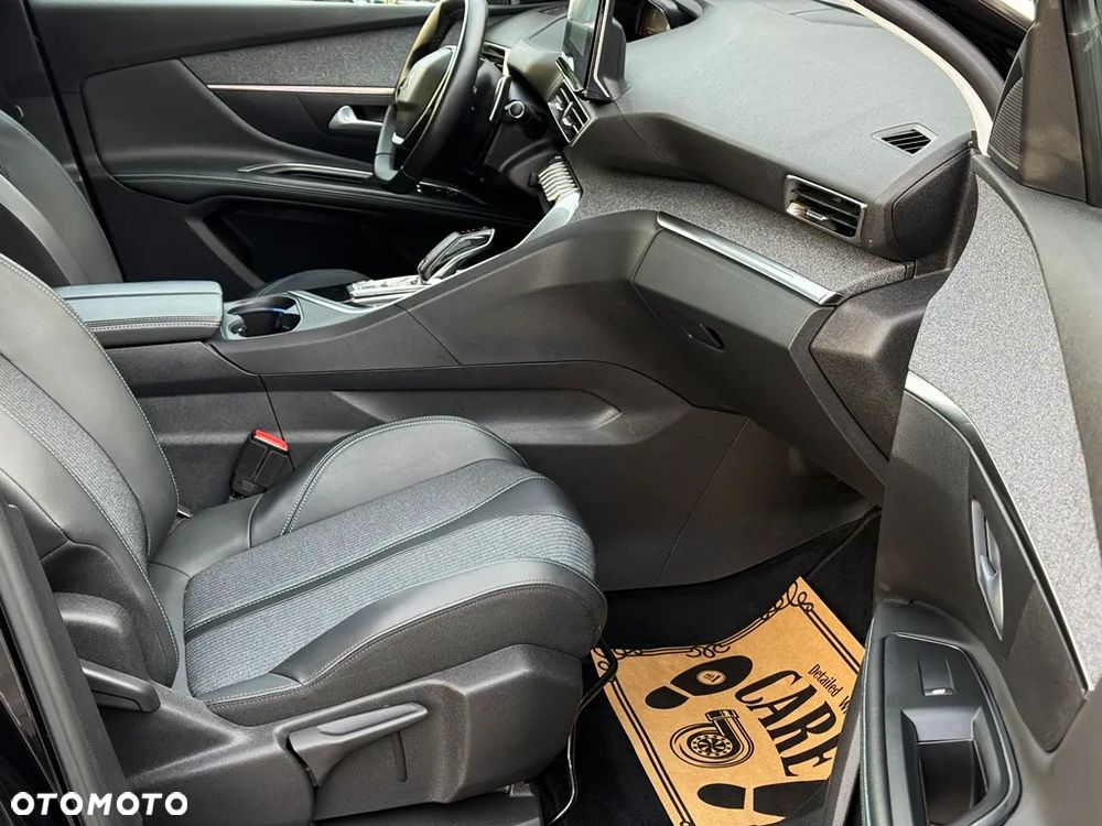 Peugeot 5008 1.5 BlueHDI Allure S&S EAT8 - 5