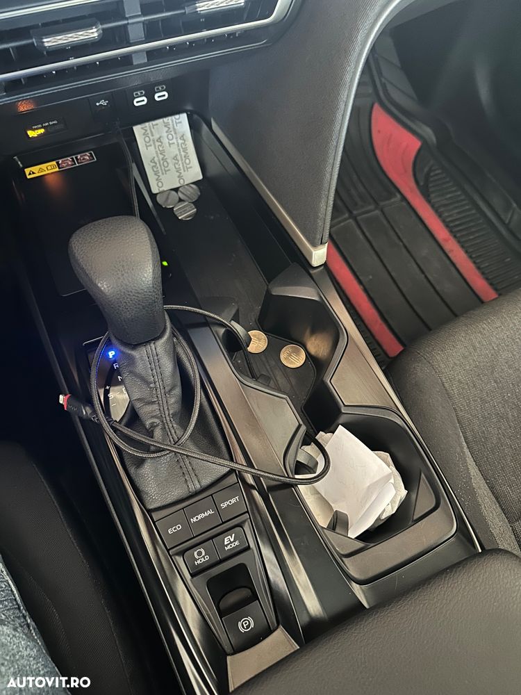 Toyota Camry - 16