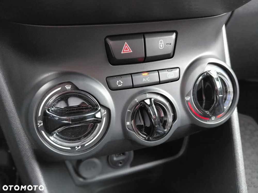 Peugeot 2008 1.2 Pure Tech Access - 26