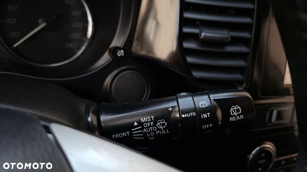 Mitsubishi Outlander 2.0 2WD Inform - 29