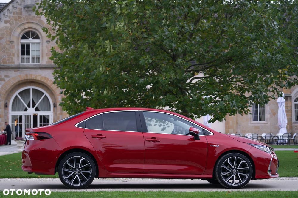 Toyota Corolla 1.8 Hybrid Executive - 8