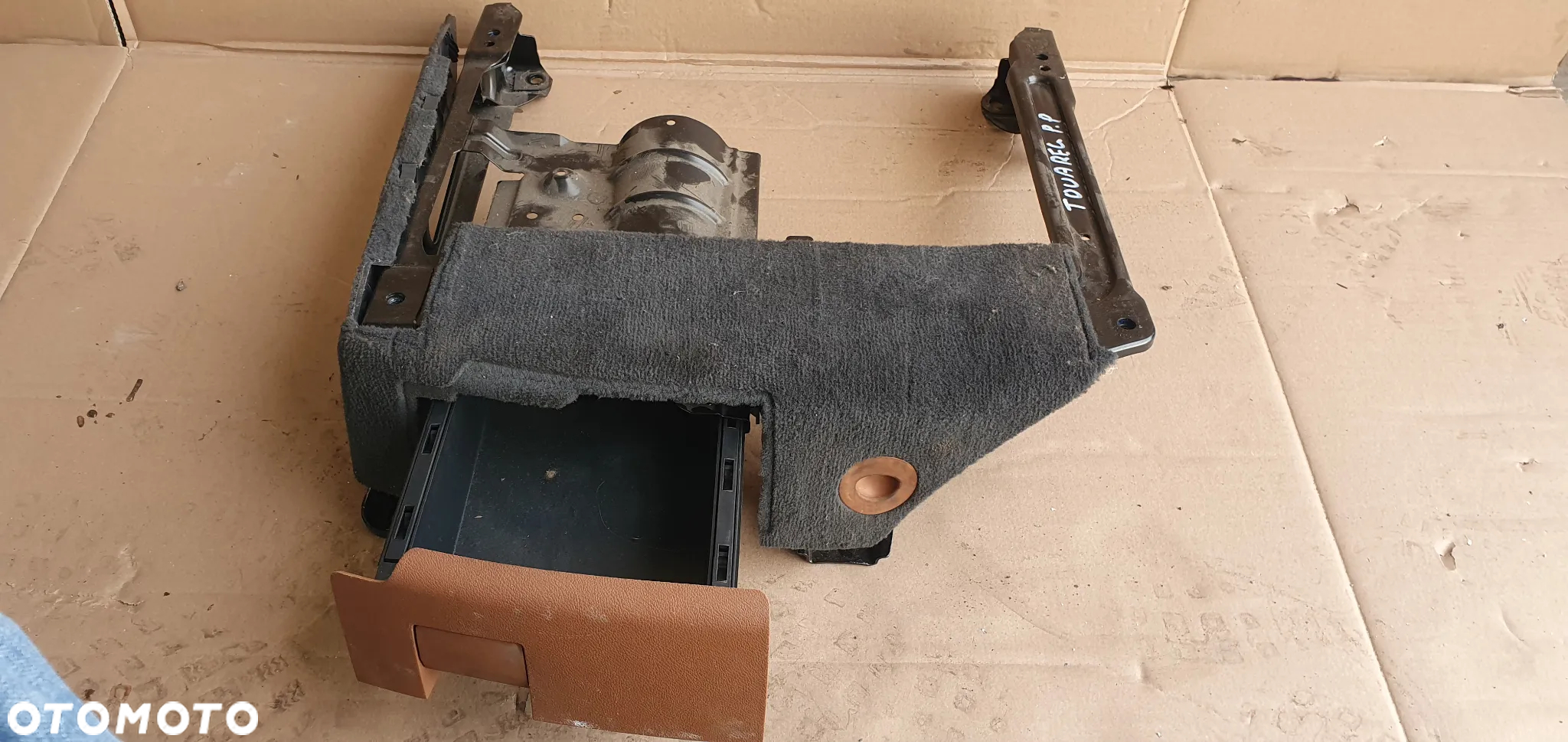 Podstawa mocowanie fotela siedzenia pasażera prawy przód VW Touareg 7L0881678D - 3