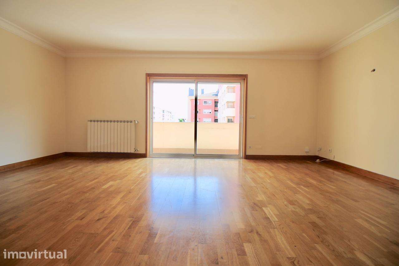 Apartamento T3 no Parque dos Príncipes (Telheiras) - Grande imagem: 2/15
