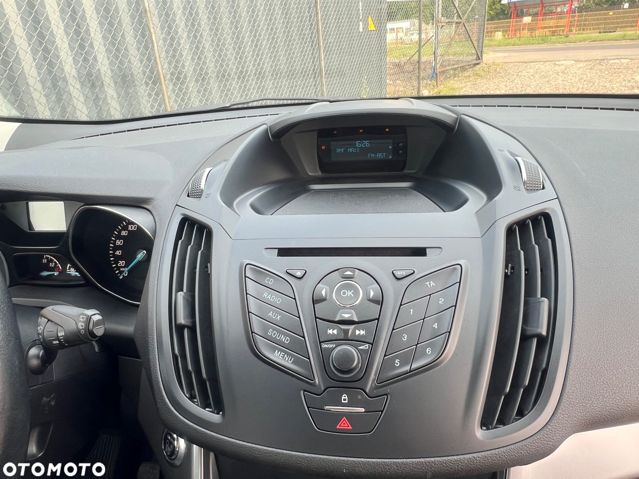 Ford Kuga - 13