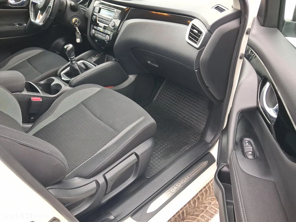 Nissan Qashqai 1.2 DIG-T Acenta - 28