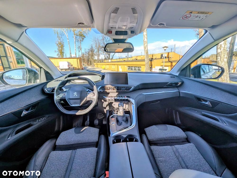 Peugeot 3008 1.2 PureTech Allure S&S - 8