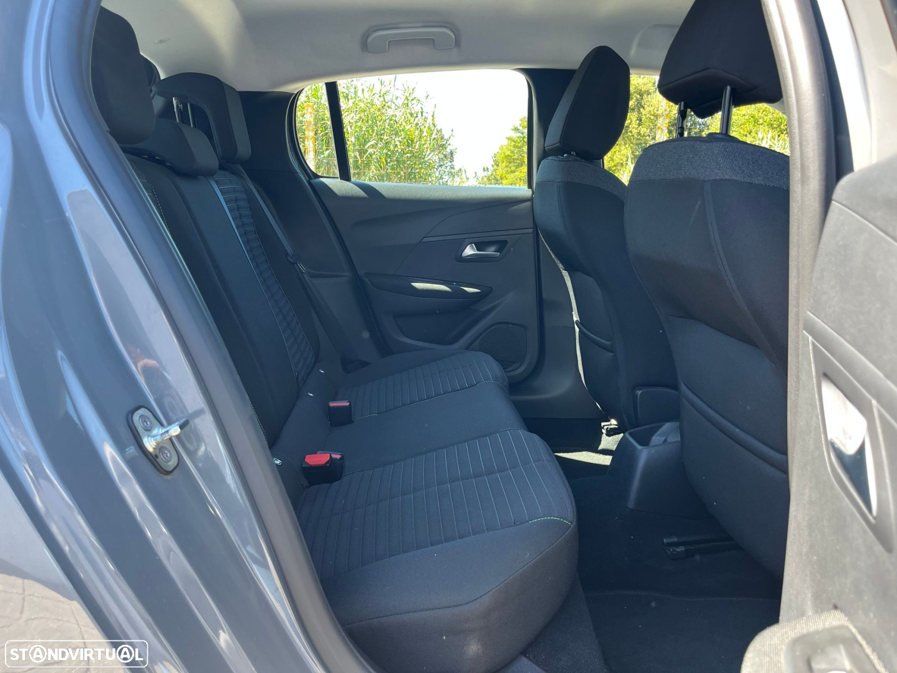 Peugeot 208 1.2 PureTech Like - 28