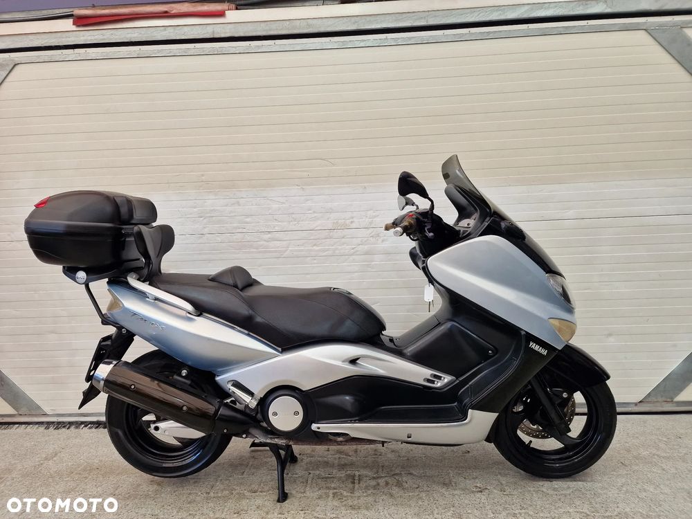 Yamaha Tmax - 18