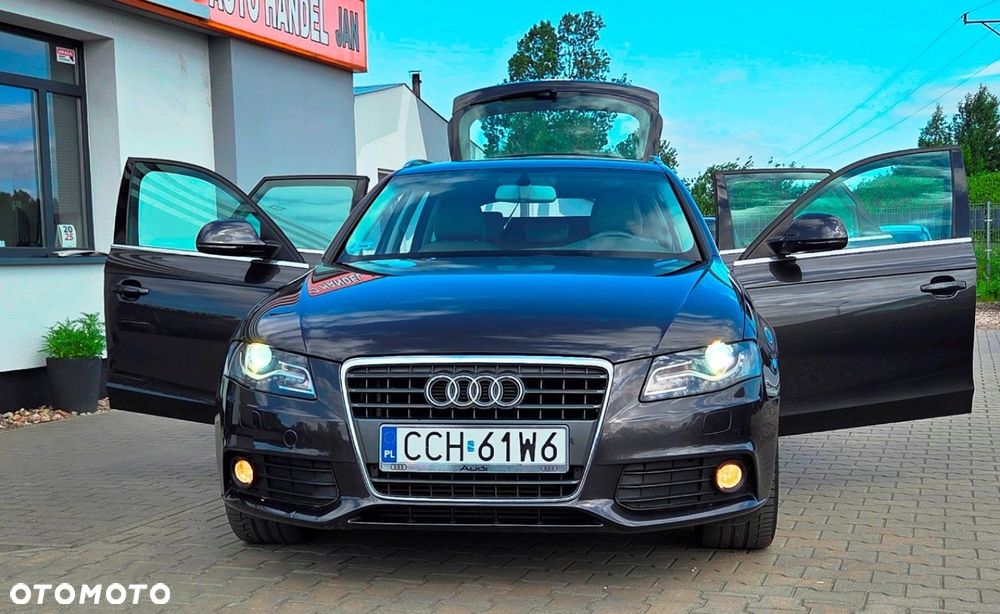 Audi A4 Avant - 31