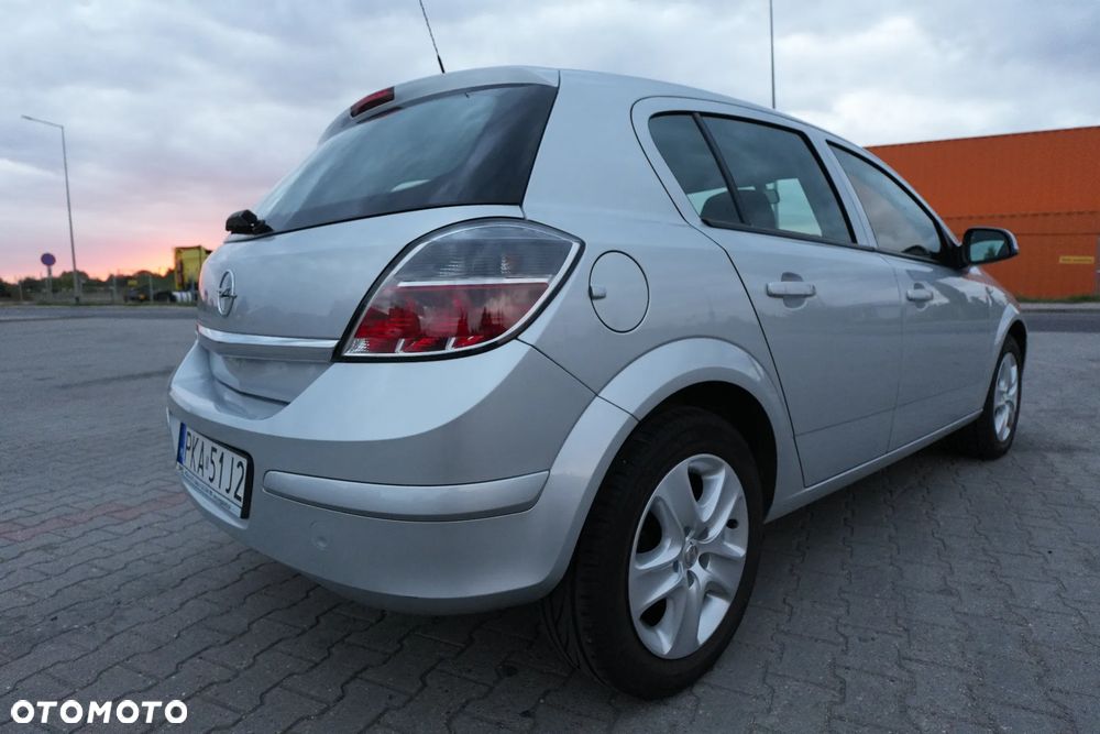 Opel Astra - 18