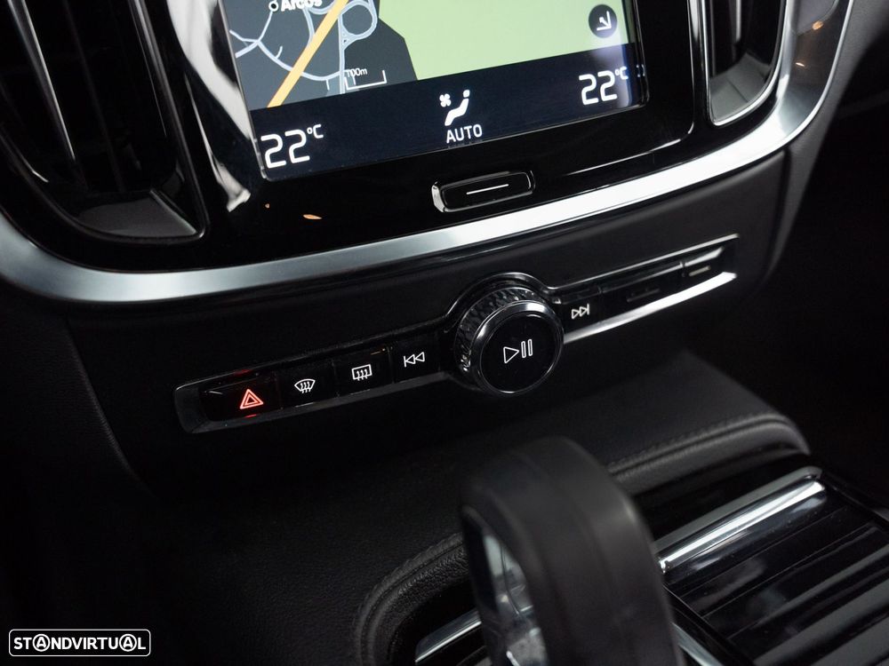 Volvo V60 2.0 T6 AWD TE Inscription Expression - 29