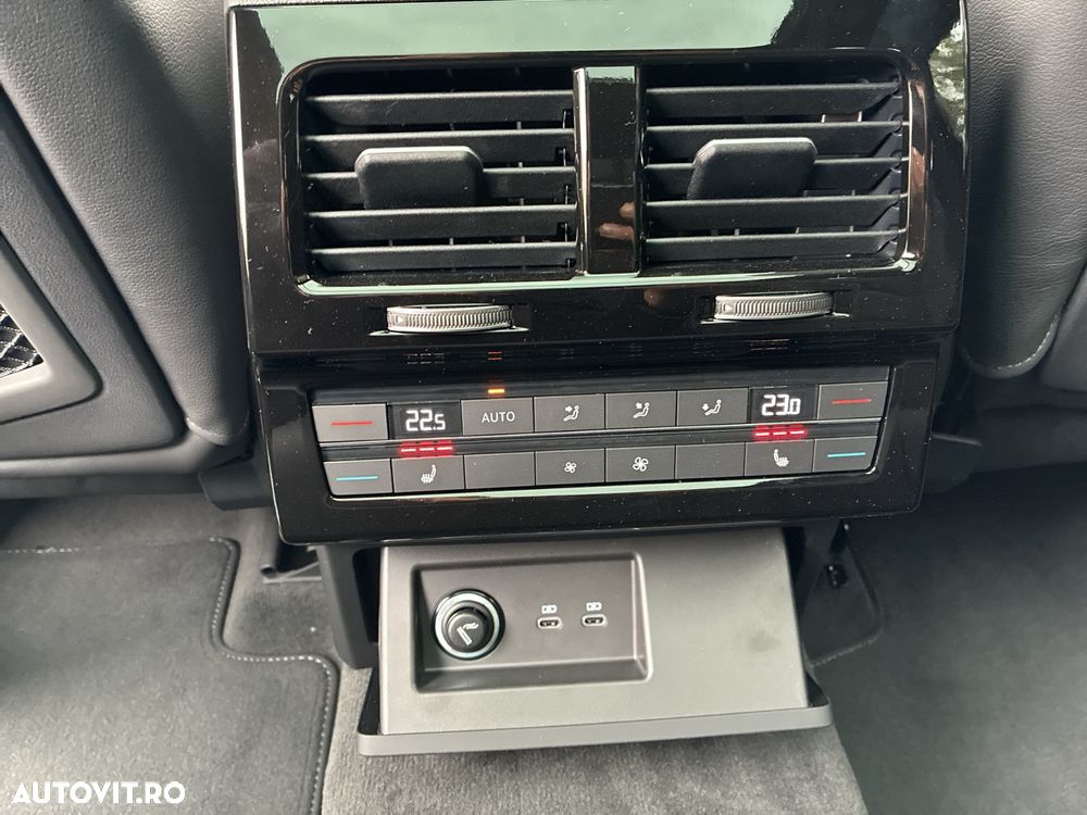 Volkswagen Touareg V6 TDI R-Style - 16