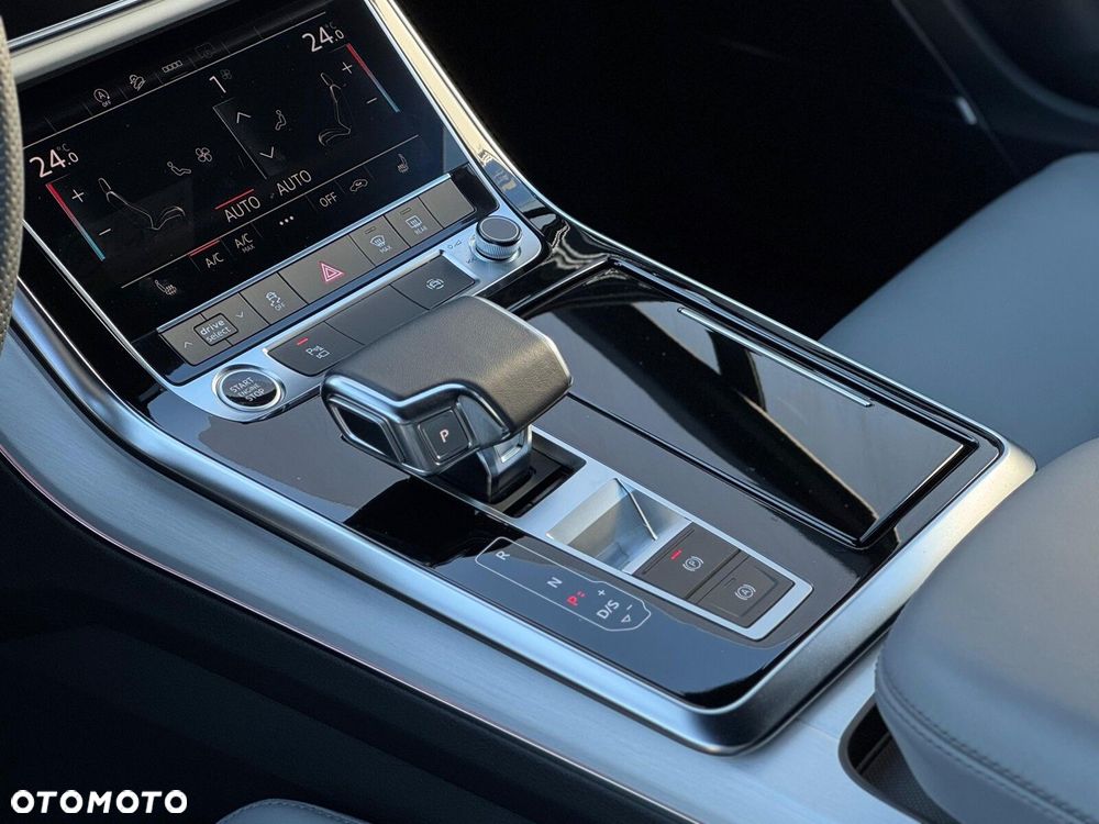 Audi Q7 - 11