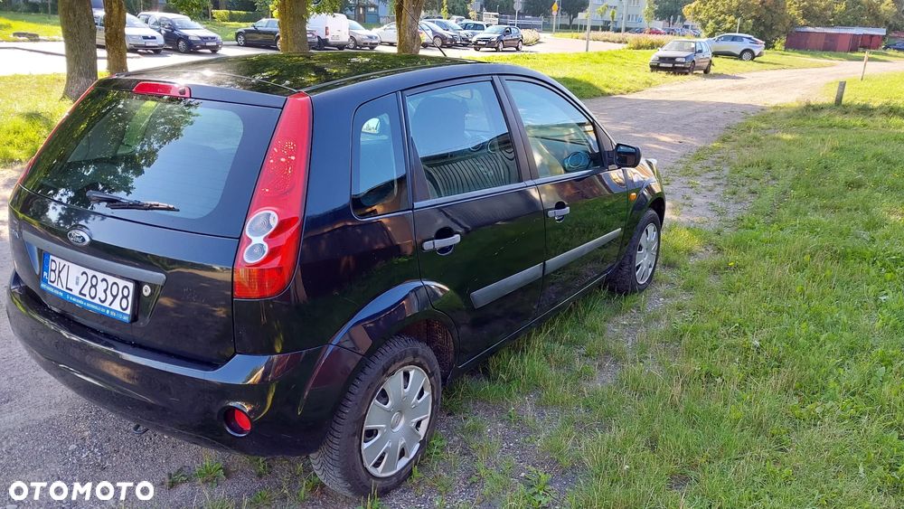 Ford Fiesta 1.3 Black Magic - 6
